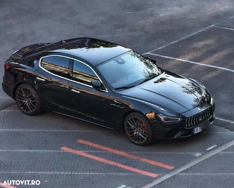 Maserati Ghibli - 2