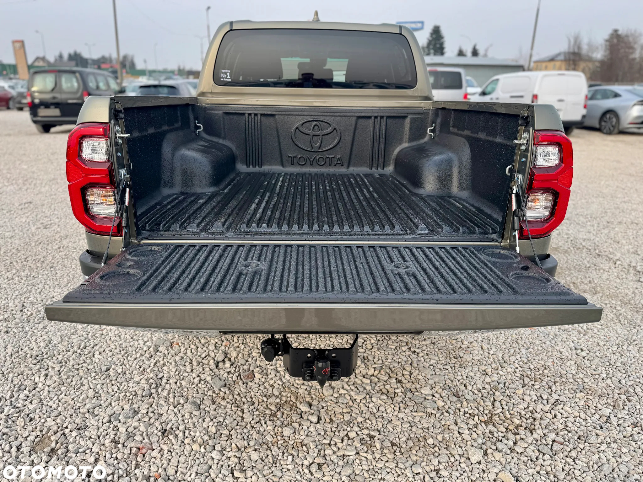 Toyota Hilux - 7