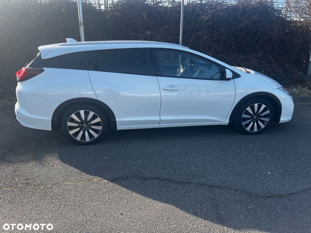 Honda Civic 1.8 Lifestyle (ADAS / Connect+) - 5
