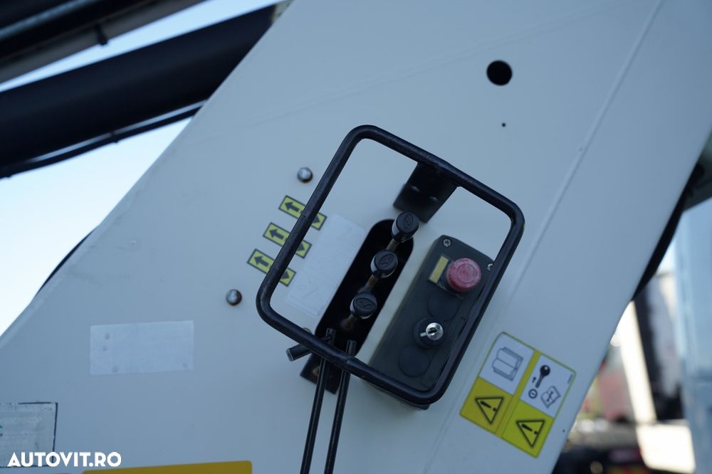Nissan CABSTAR / ELEVATOR DE 20 DE METRI / GSR E200TE4 / DUBLU / CAPACITATE DE RIDICARE - 200 kg / 4 STABILIZATOARE / - 21