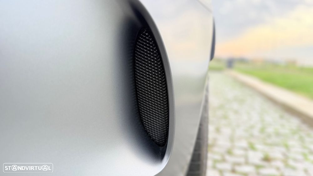 Mercedes-Benz AMG GT R - 15