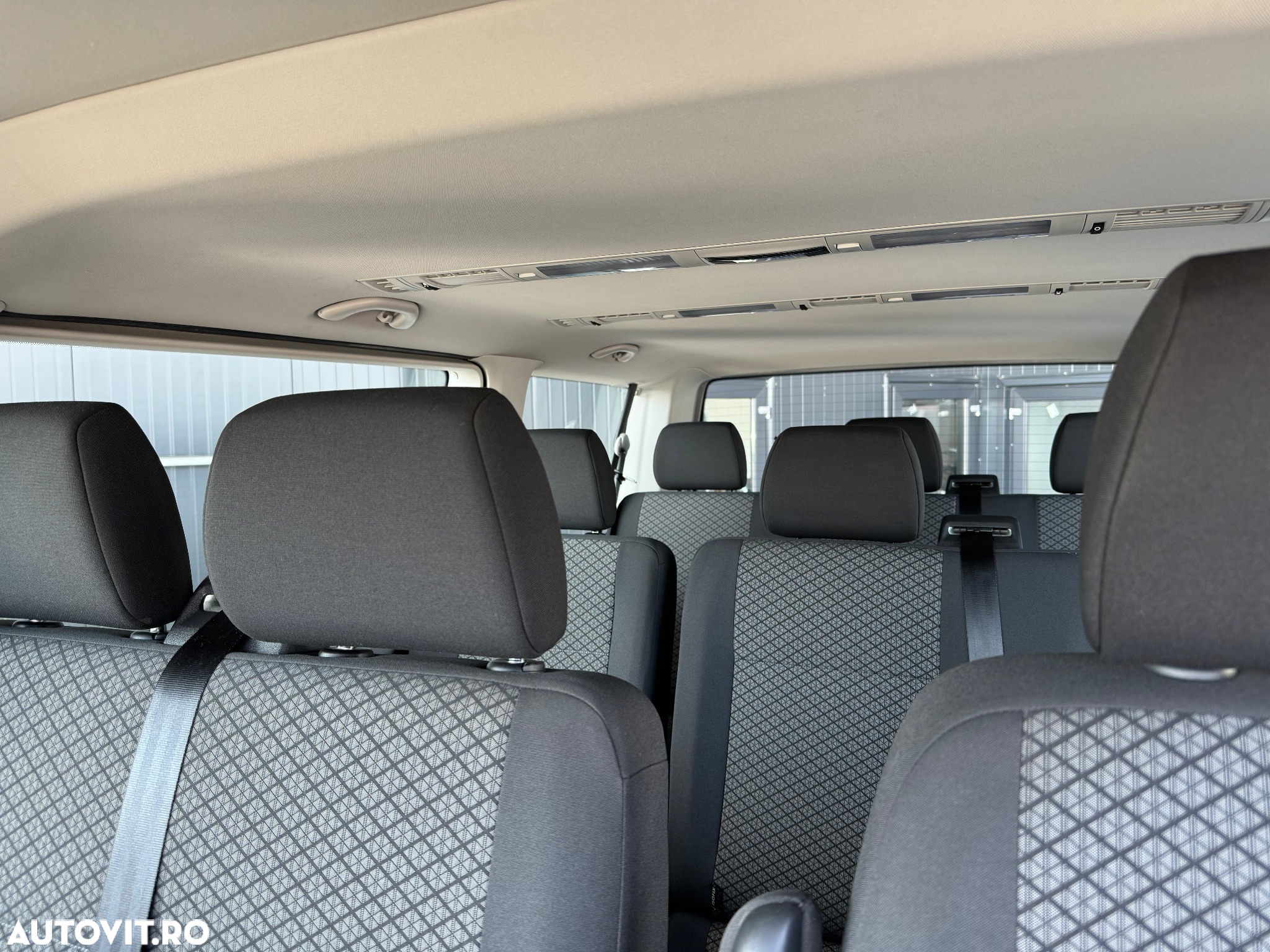 Volkswagen Caravelle T6.1 2.0 TDI 110 kW KR Highline - 16