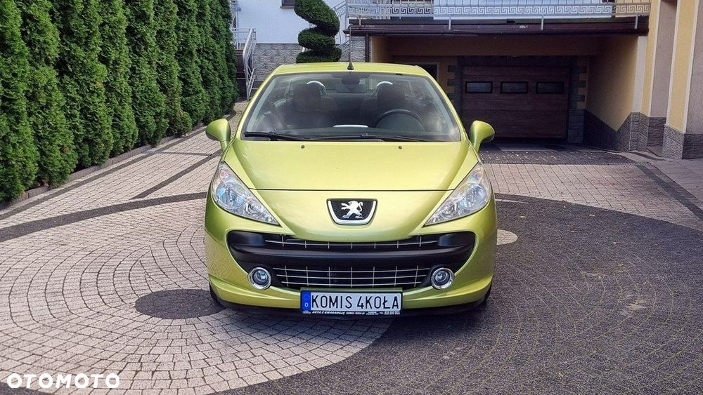 Peugeot 207 CC - 10
