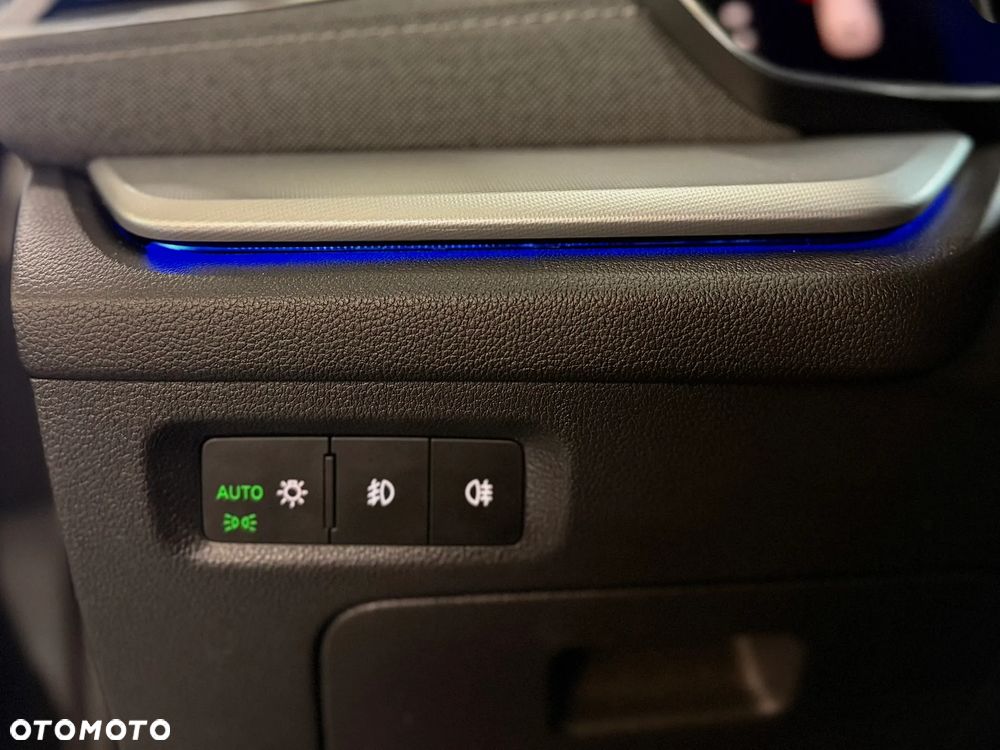 Skoda Octavia 2.0 TDI Sportline DSG - 20