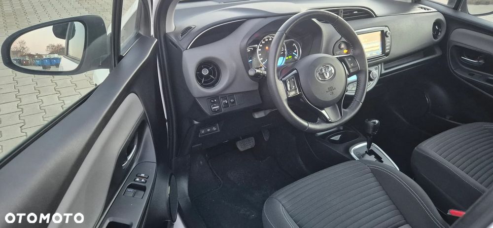 Toyota Yaris 1.5 VVT-i Launch Edition - 9