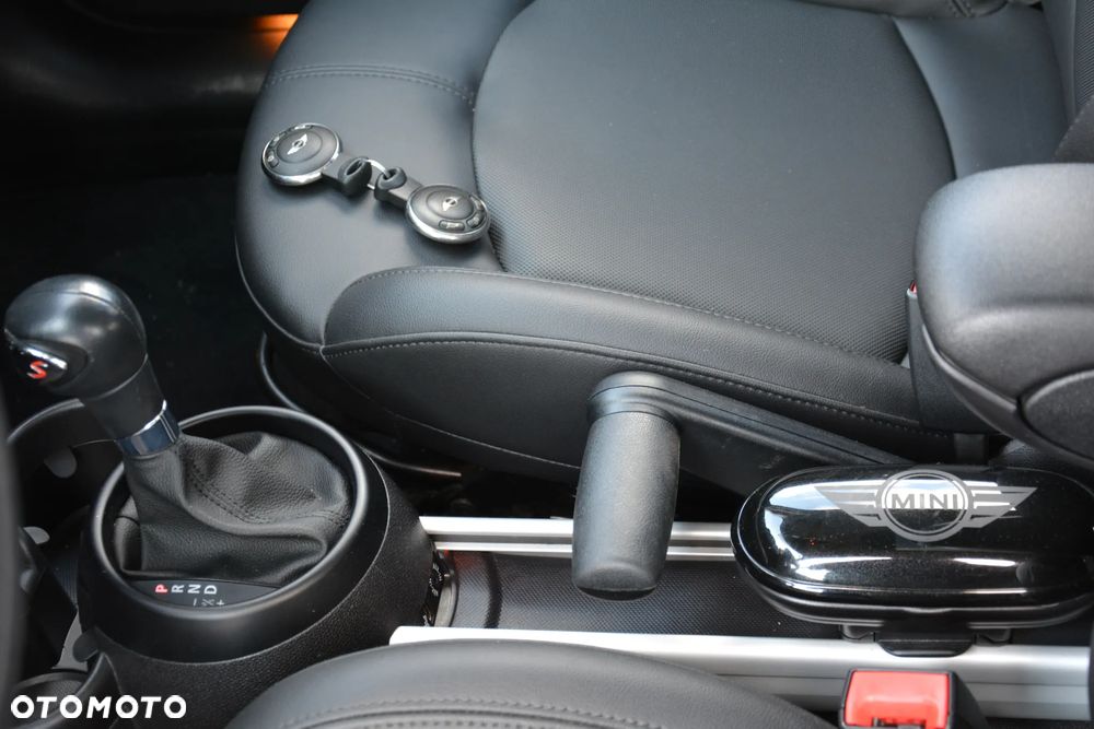 MINI Countryman - 16