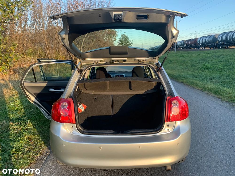 Toyota Auris - 18