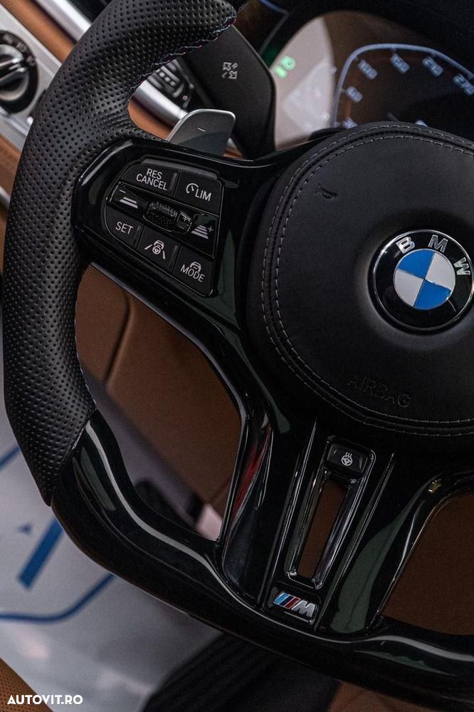 BMW Seria 7 730Ld xDrive - 28