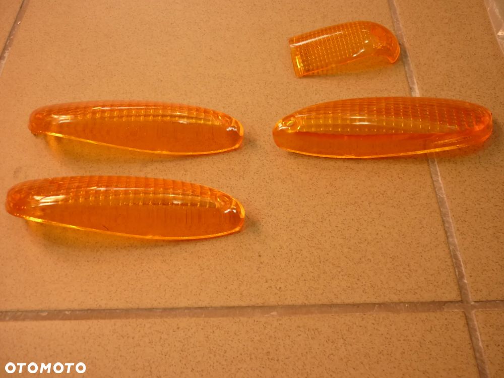 Klosz szkło kierunkowskazu Suzuki Katana 50 - 2