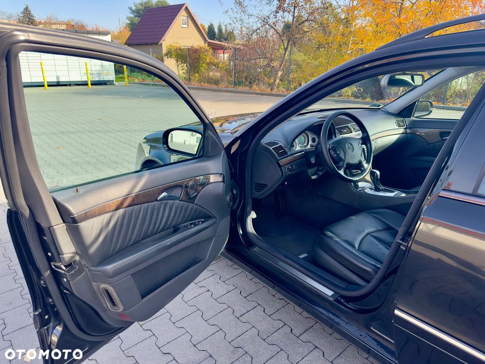 Mercedes-Benz Klasa E - 28