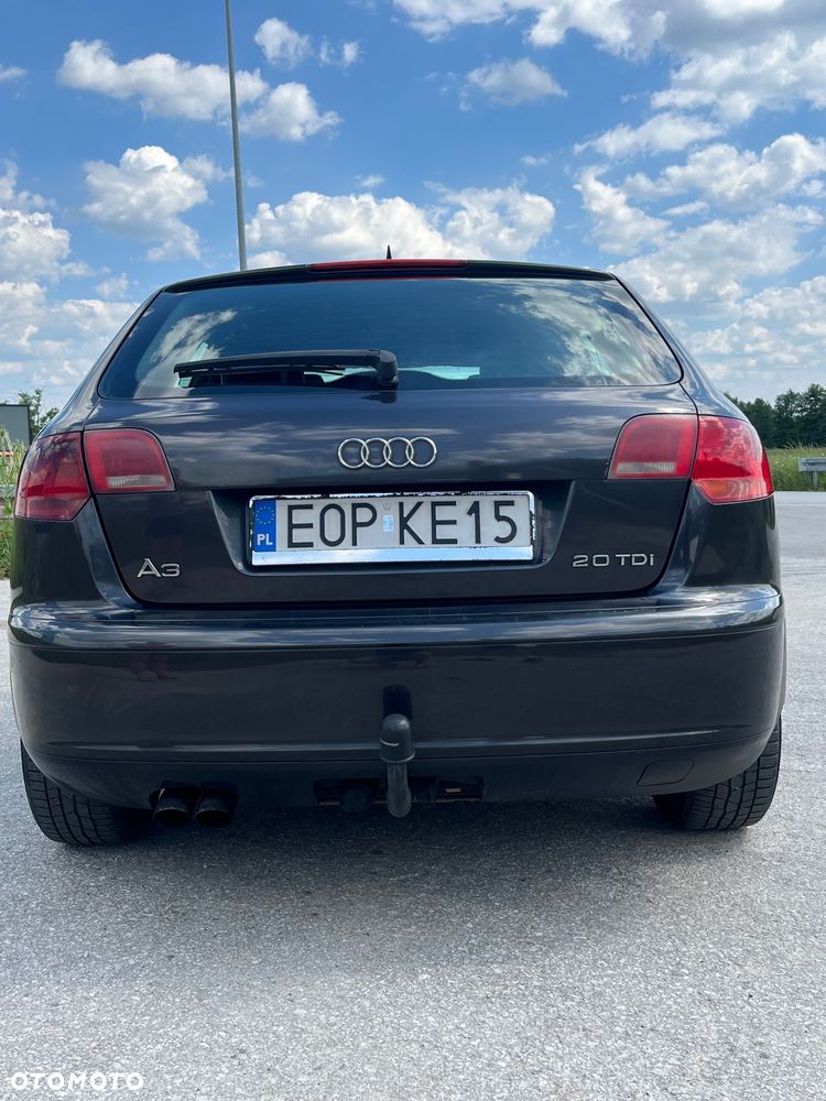 Audi A3 Sportback 2.0 TDI DPF Ambiente - 6
