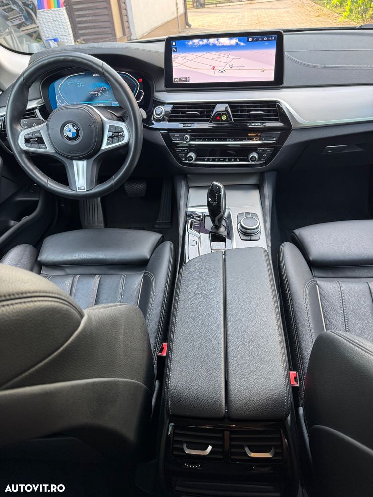 BMW Seria 5 520e Aut. - 13