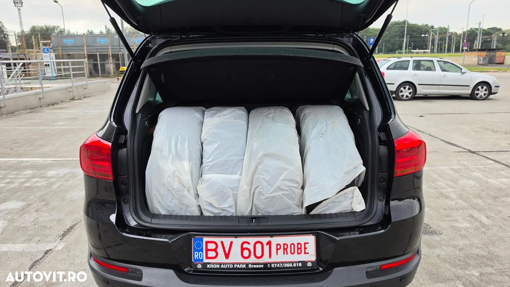 Volkswagen Tiguan 2.0 TDI SCR 4MOTION BlueMotion Technology DSG Sport & Style - 22