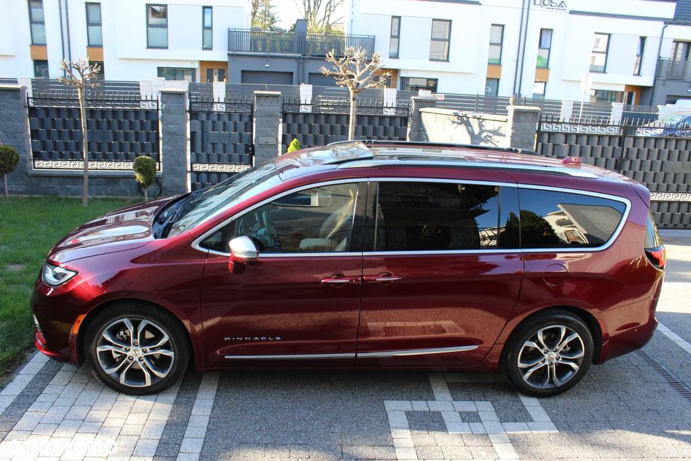 Chrysler Pacifica - 8
