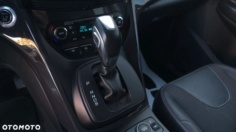 Ford Kuga - 24