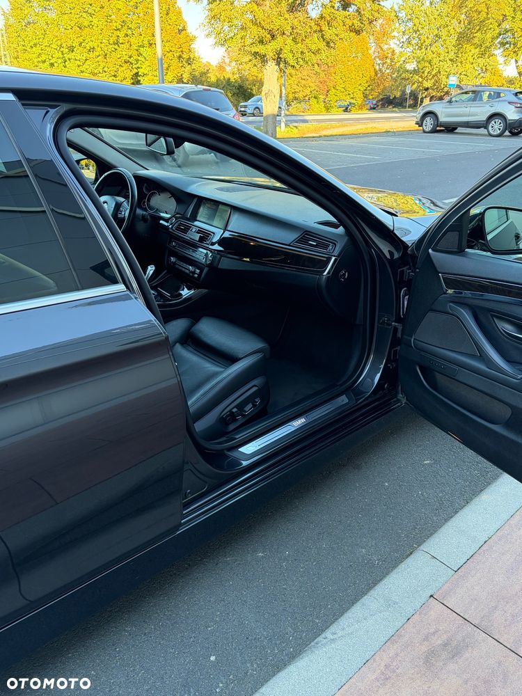 BMW Seria 5 520d xDrive Luxury Line - 14