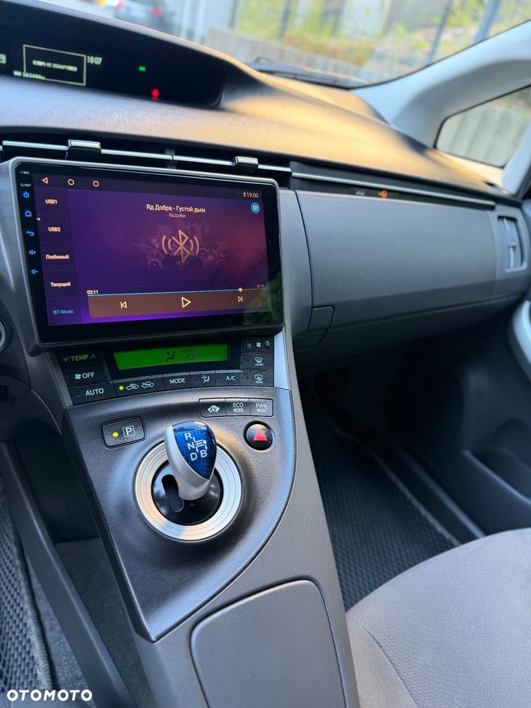 Toyota Prius - 13