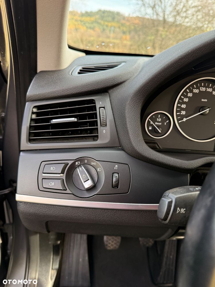 BMW X3 xDrive20d - 13