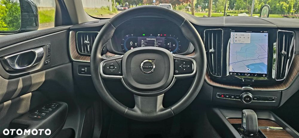 Volvo XC 60 B5 B AWD Geartronic Momentum Pro - 10