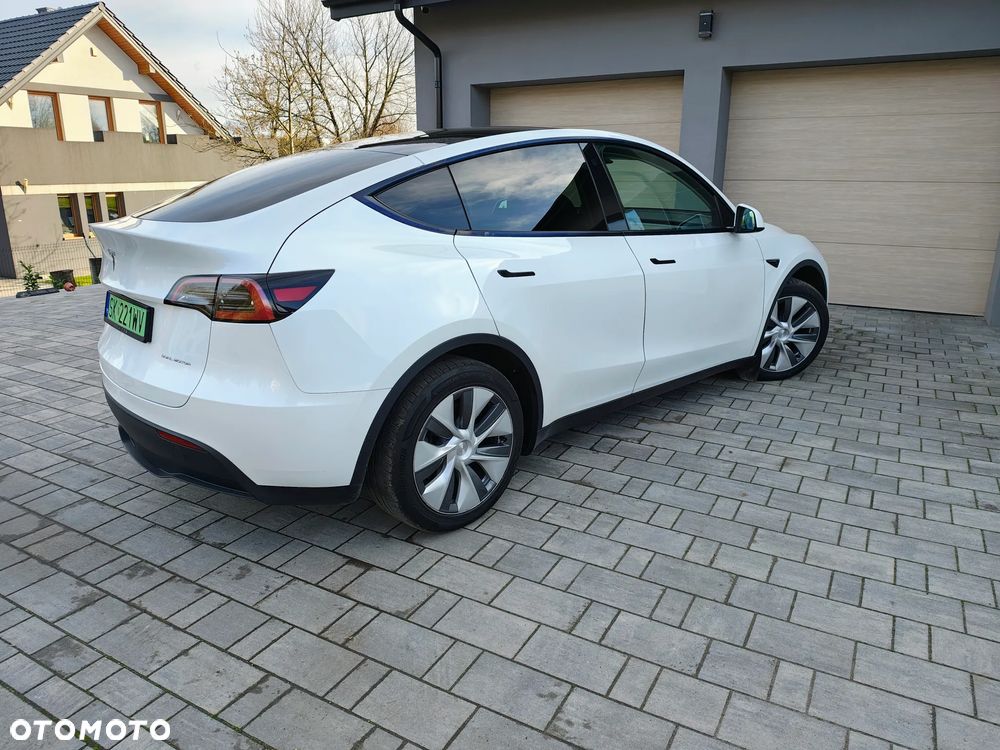 Tesla Y Long Range Dual Motor AWD - 3