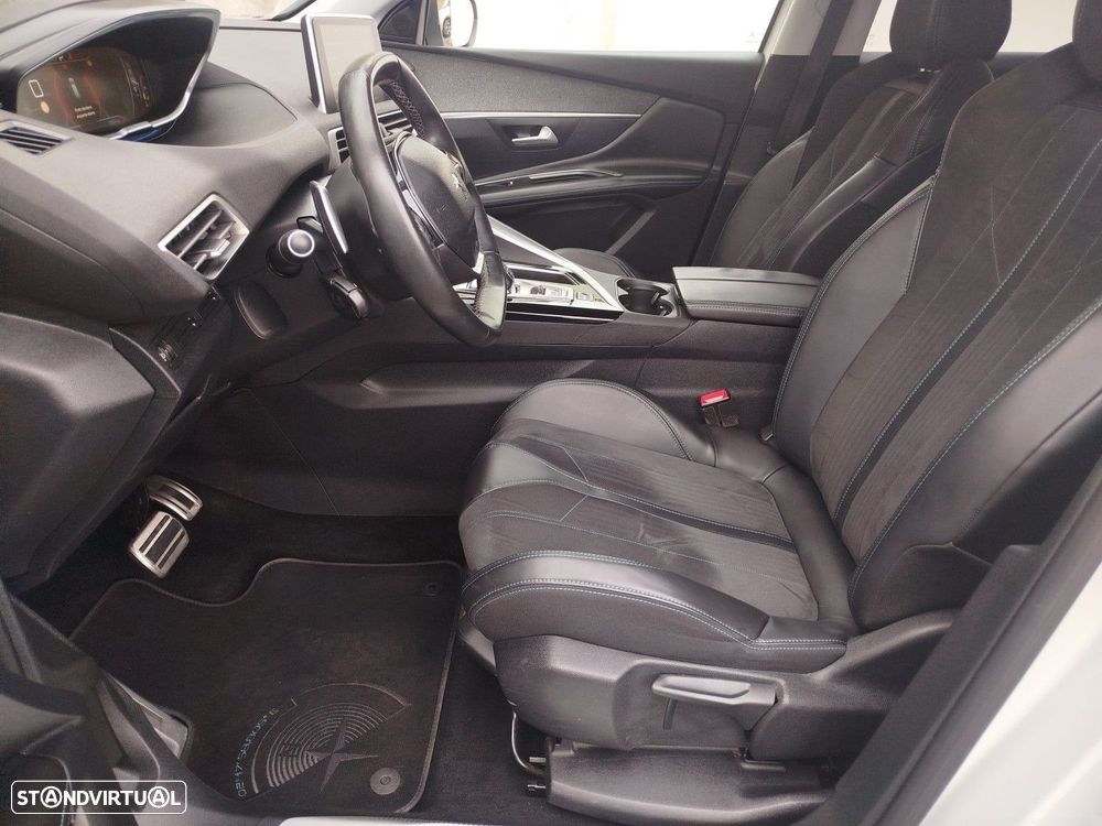 Peugeot 3008 1.2 PureTech GT Line Grip Control EAT6 - 4