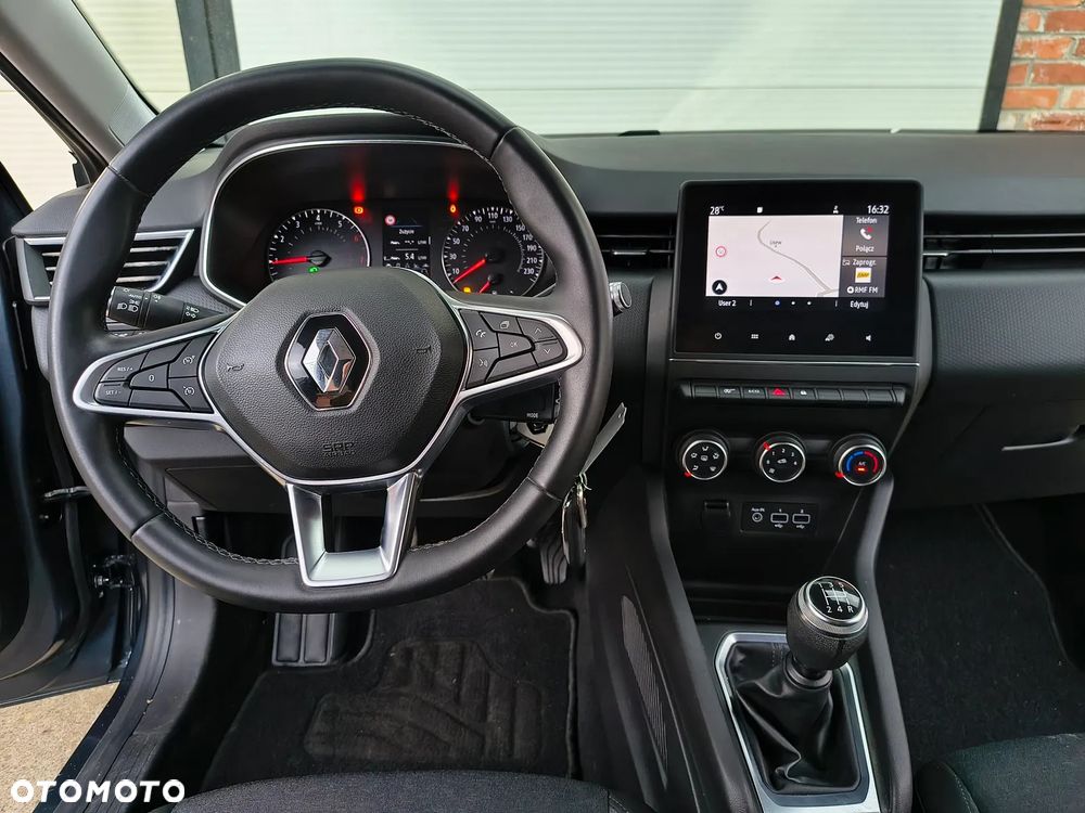 Renault Clio - 20