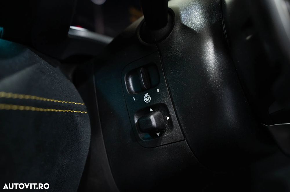 Mercedes-Benz AMG GT Coupe 63 4Matic+ 2D Speedshift MCT 9G - 30