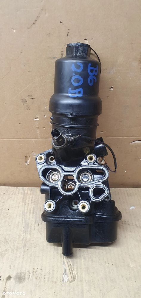 Podstawa filtra oleju VW Passat B6 2.0 FSI 06D115397G - 1