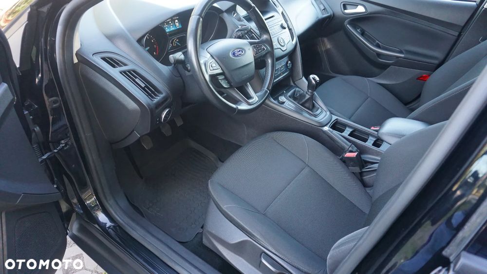 Ford Focus 1.6 SYNC Edition - 13