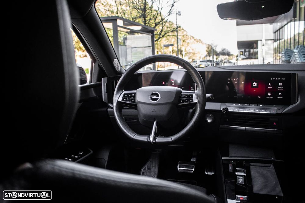Opel Astra Sports Tourer 1.2 Turbo Auto GS Line - 31
