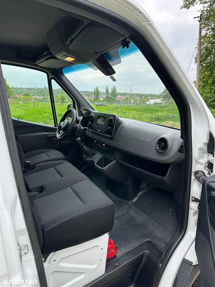 Mercedes-Benz Sprinter - 7