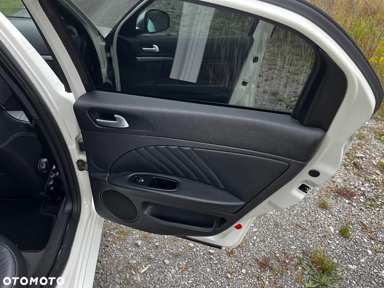 Alfa Romeo 159 1.9JTDM ti - 29