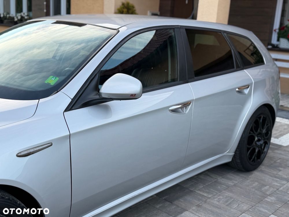 Alfa Romeo 159 2.4 JTDM 20V DPF Distinctive - 27