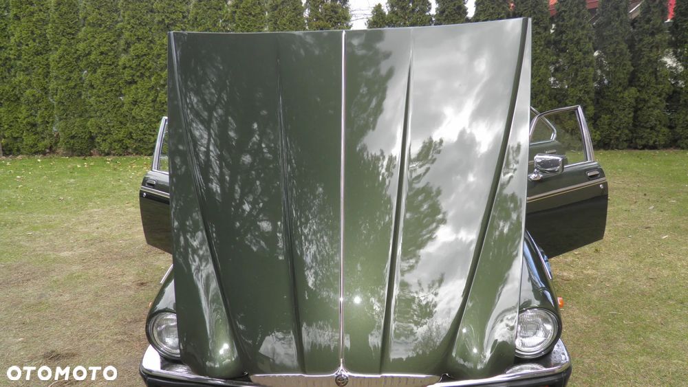 Jaguar XJ - 16