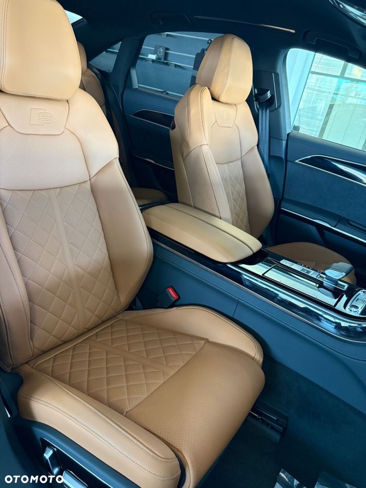 Audi A8 - 23