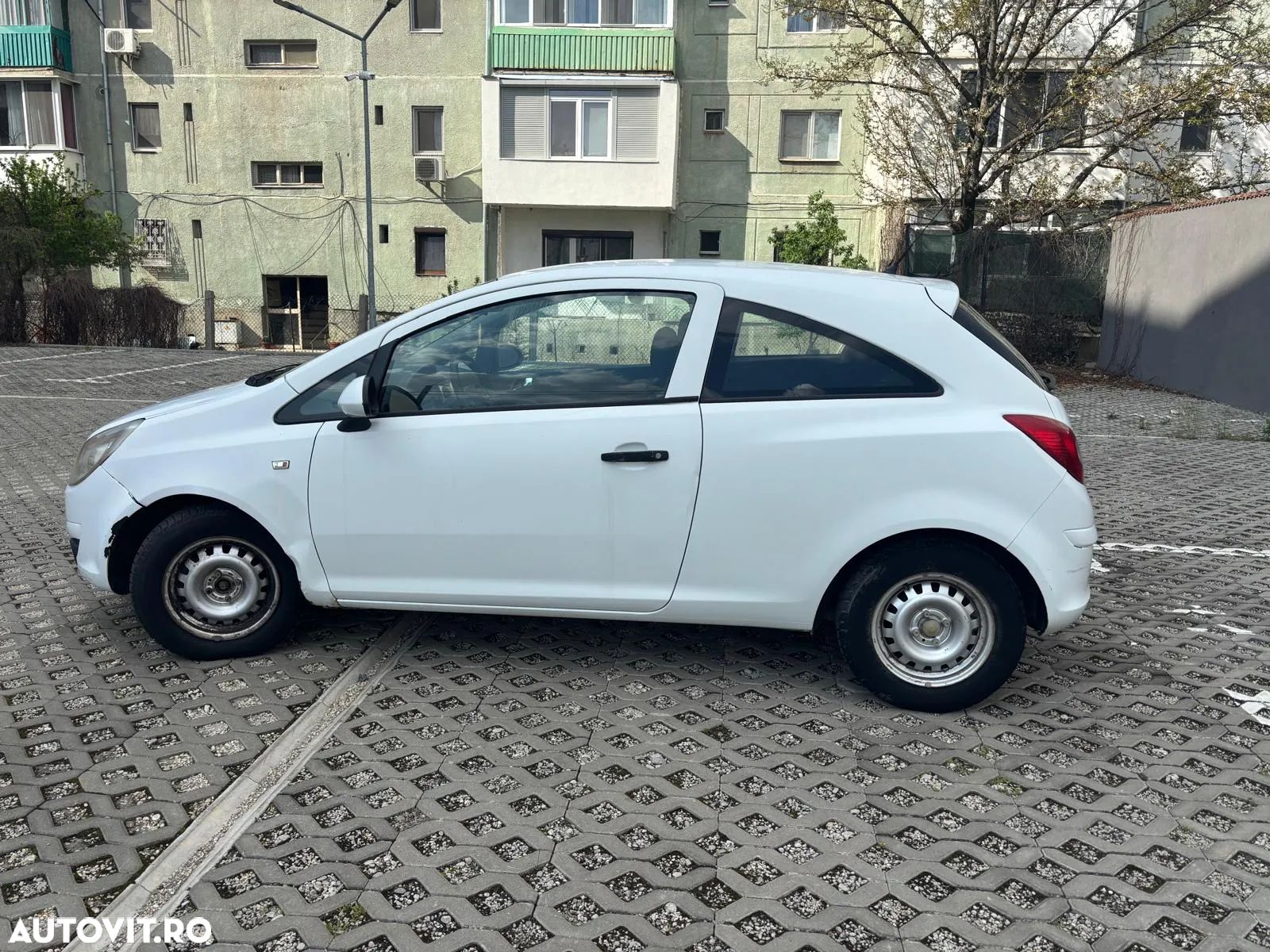 Opel Corsa - 1
