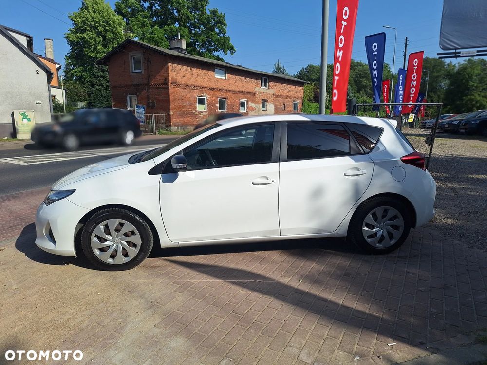 Toyota Auris 1.33 Dual-VVT-i - 5