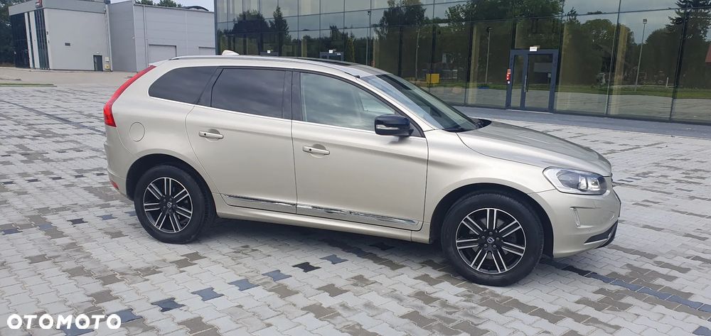 Volvo XC 60 T5 AWD Geartronic Momentum - 4