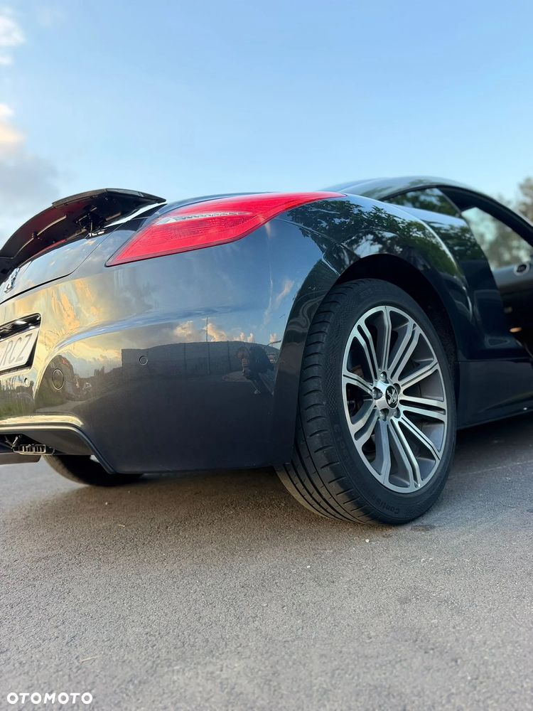 Peugeot RCZ - 8