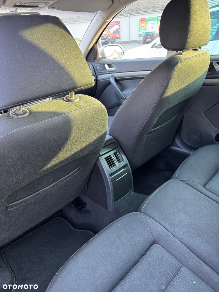 Skoda Octavia 1.9 TDI Elegance DSG - 10