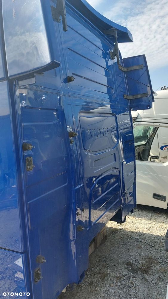 VOLVO FH4 - KABINA - SZKIELET GLOBETROTTER XL - 3