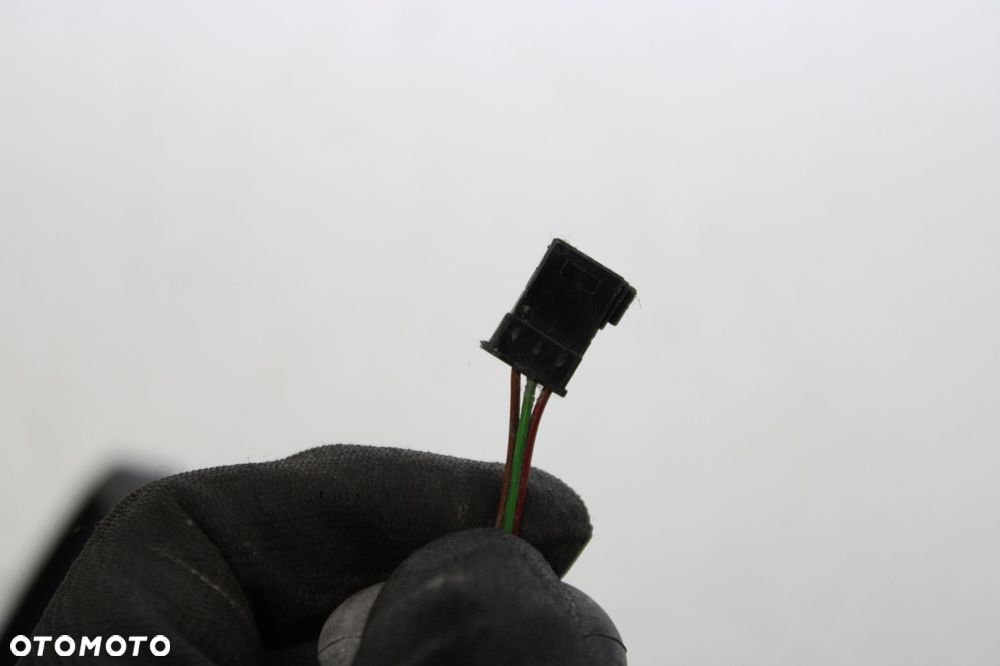 BMW E60 E61 LUSTERKO PRAWE 3-PIN EU - 10