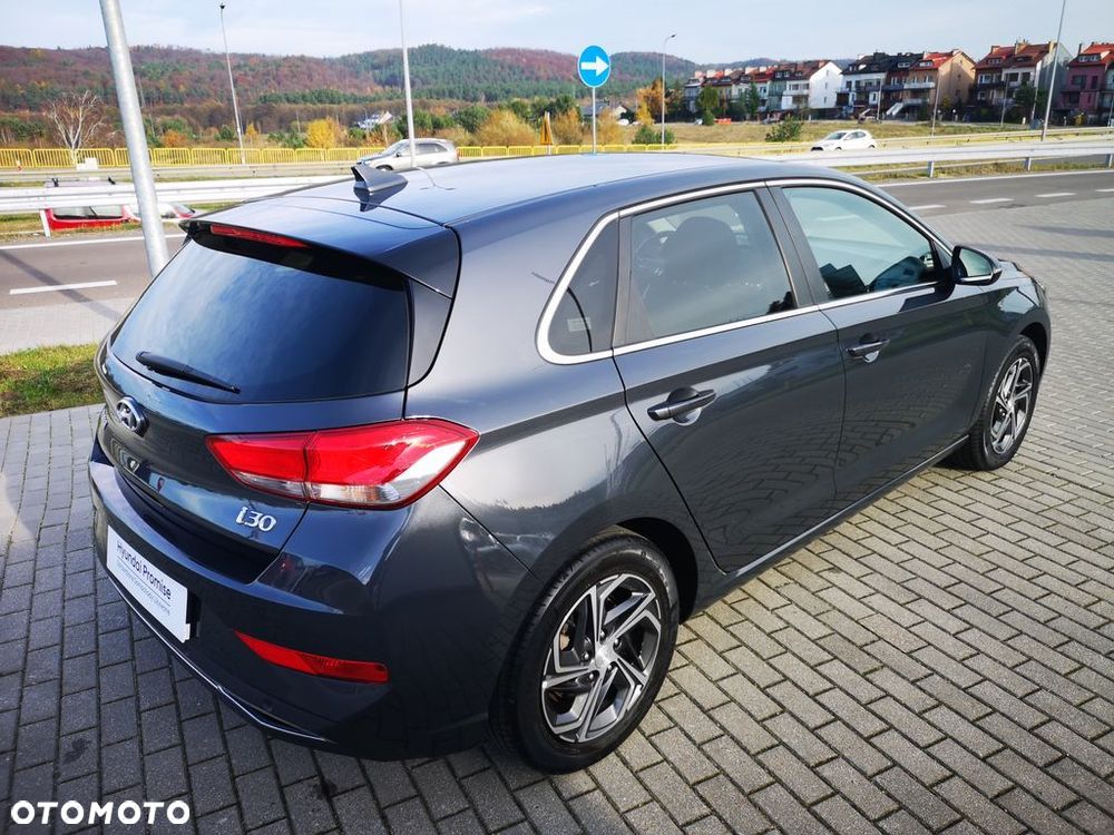 Hyundai i30 1.5 DPI Smart - 9