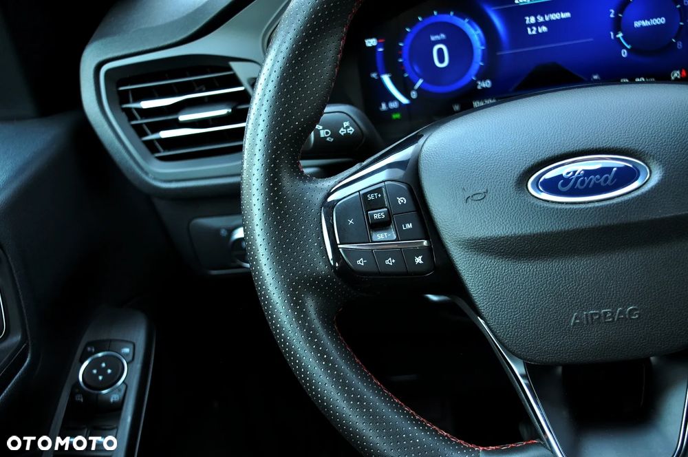 Ford Kuga 1.5 EcoBoost FWD ST-Line - 34