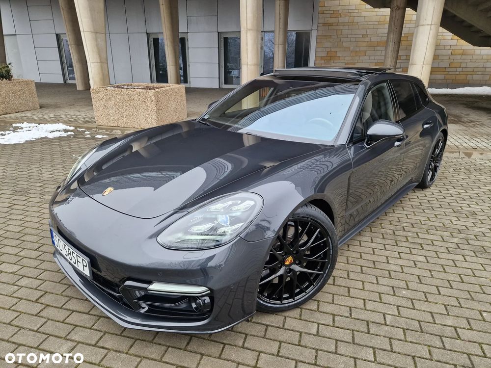 Porsche Panamera 4 - 6