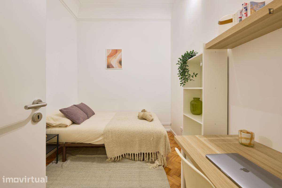 Quarto - localizado em Alameda Lisbon - Grande imagem: 4/24