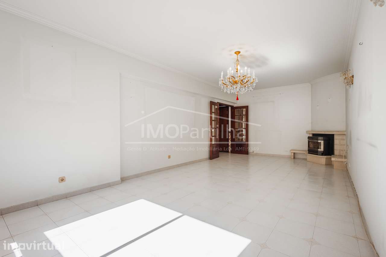 Apartamento T3 C/ Garagem na Agualva - Cacém - Grande imagem: 3/25