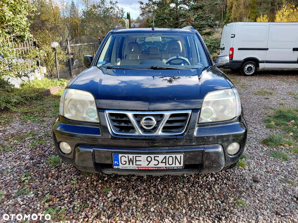 Nissan X-Trail 2.0 Luxury - 3