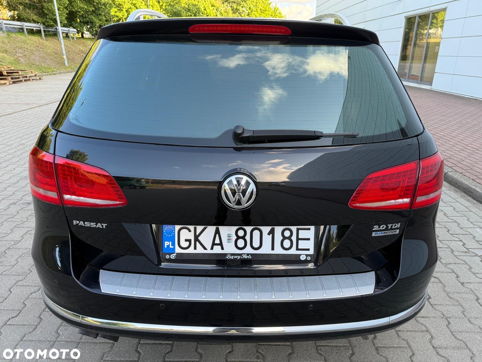Volkswagen Passat 2.0 TDI DPF Highline - 18