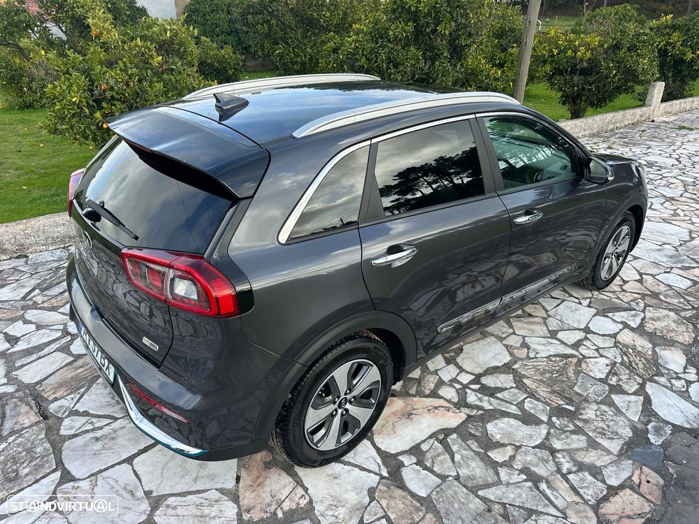Kia Niro 1.6 GDi PHEV Tech - 8